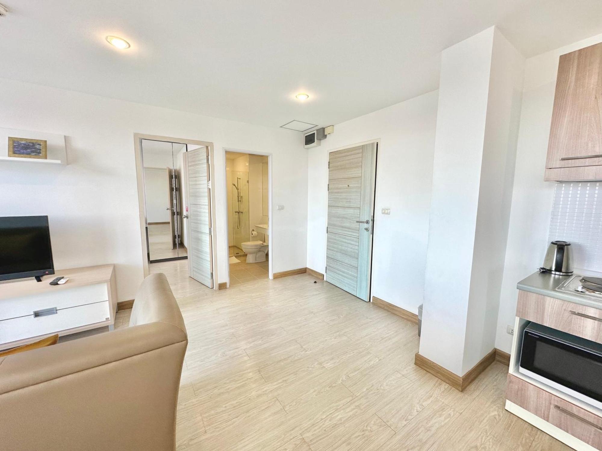 Апартаменты Town Sukhumvit 71 Бангкок Экстерьер фото